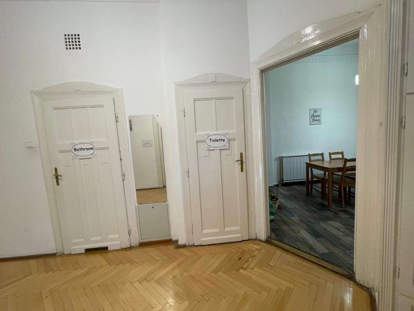 White Pearl Rooms Near Gozsdu บูดาเปสต์ ภายนอก รูปภาพ