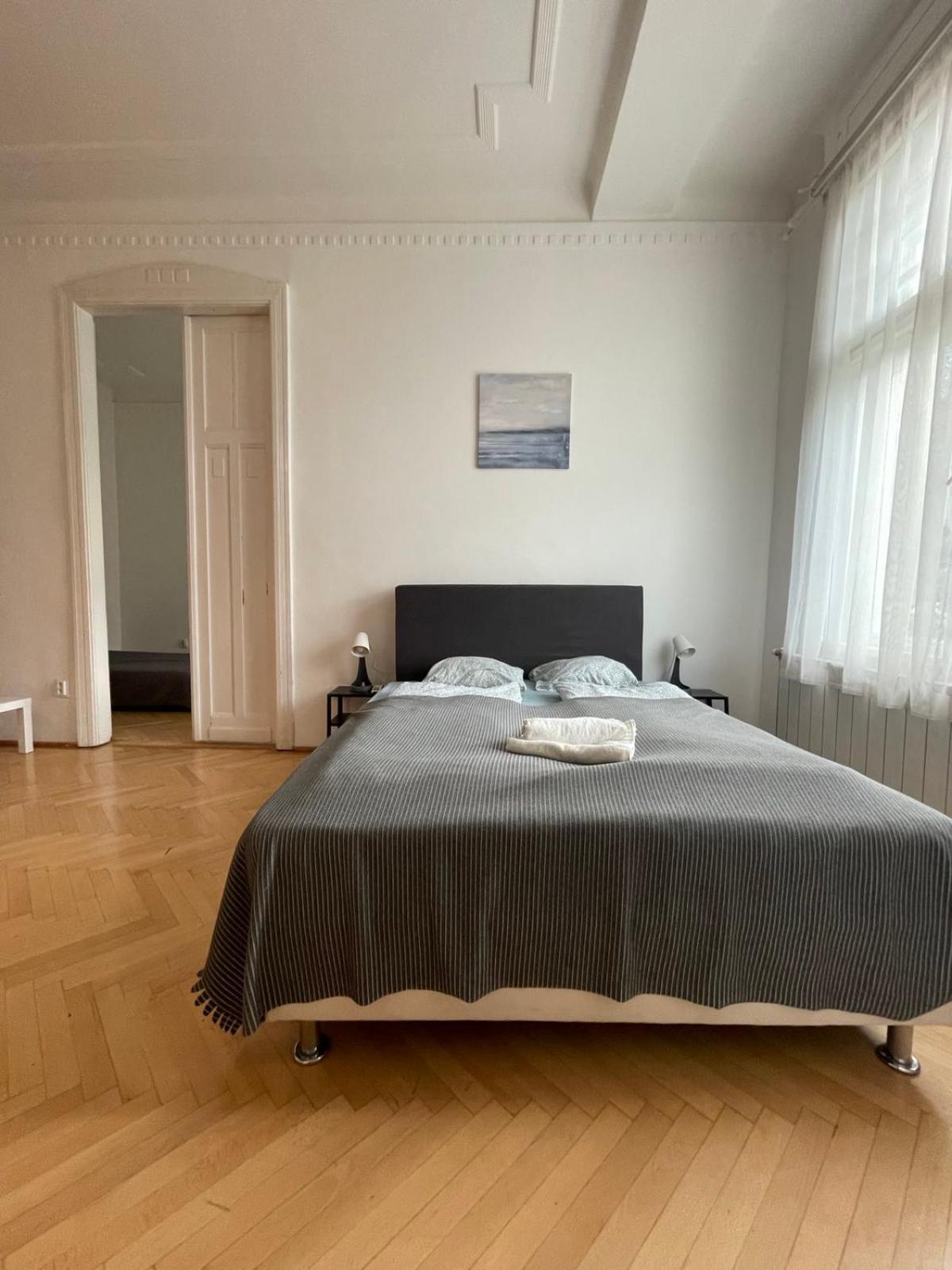 White Pearl Rooms Near Gozsdu บูดาเปสต์ ภายนอก รูปภาพ